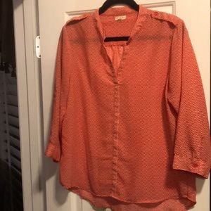 Mid sleeve chevron orange and cream shirt